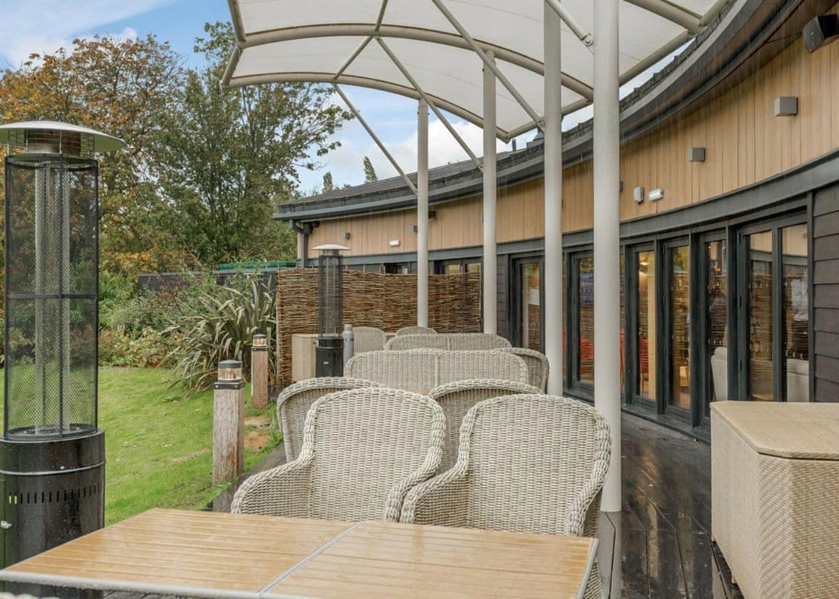 Woodside Bay Lodge Retreat Wootton Bridge  Exteriör bild