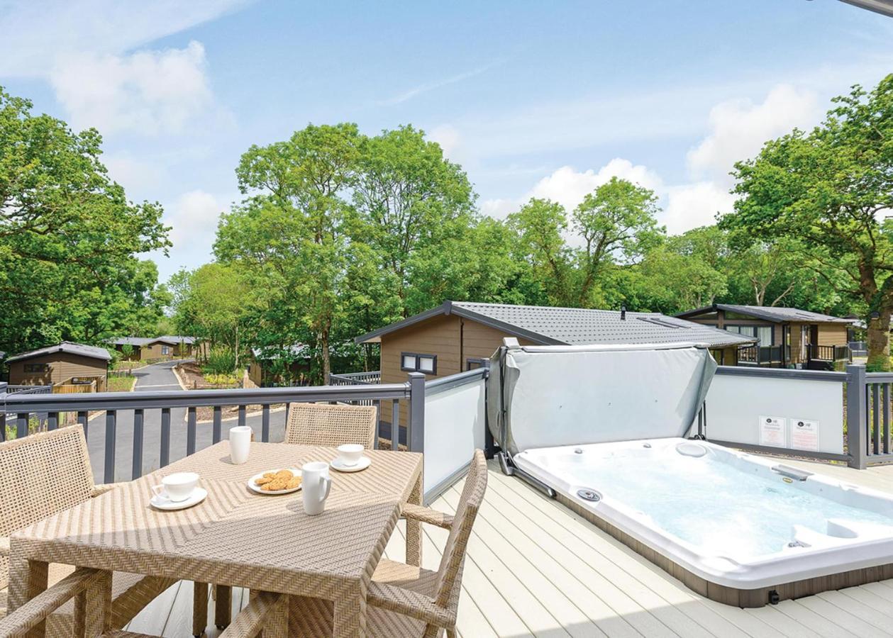 Woodside Bay Lodge Retreat Wootton Bridge  Exteriör bild